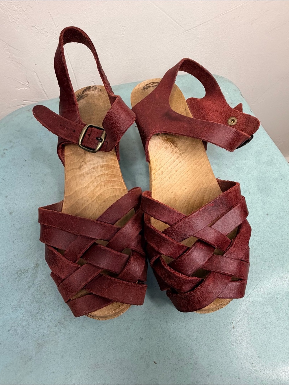 Swedish Hasbeens Clog Sandal, Suede, Maroon / Red, size 39 / 8.5